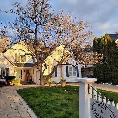 La Maison De Sophie Bed & Breakfast Niagara-on-the-Lake Exterior photo